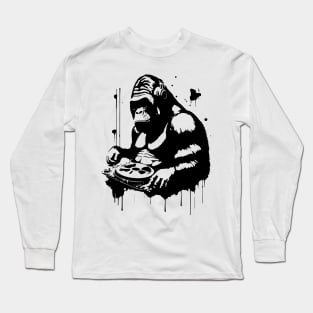 dj gorilla playing the music Long Sleeve T-Shirt